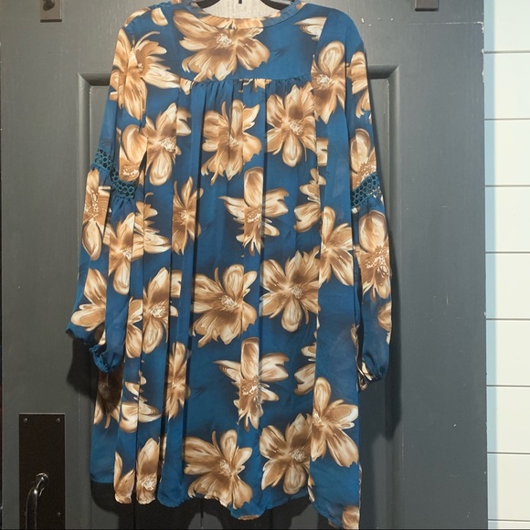 Entro Floral Deep V Neck Balloon Sleeve Flowy Tunic Dress - Picture 6 of 8